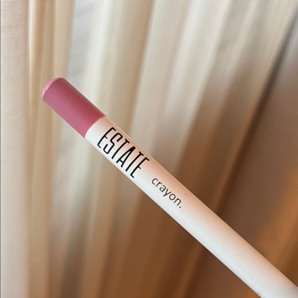 Estate Soft Pink Lip Crayon